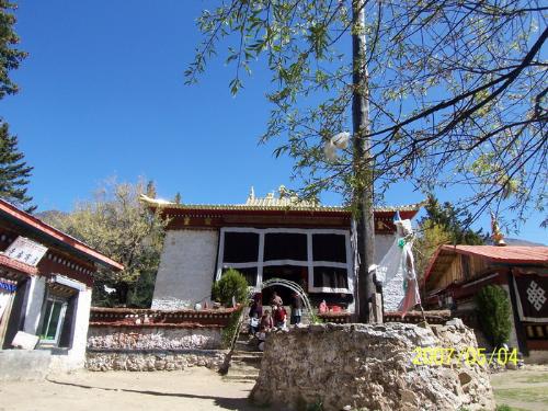 temple - temple and shops