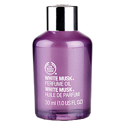 White Musk Perfume Oil - A soft and velvety signature scent for every woman, for every moment, forever sensual. Perfume oils are the strongest and longest lasting form of fragrance. Alcohol-free, they are ideal for use on skin sensitive to alcohol-based fragrances.
