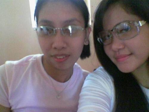 its me with my couzin at the right side - im really happy when i we have bonding time together