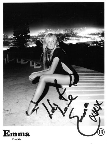 Emma Bunton Autograph - Autographed Photo of Emma Bunton (pre print)
