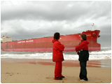 Bulk Carrier on the beach. - Bulk Carrier on the beach.