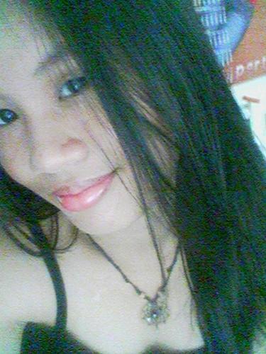 its me - its me... hehe.. :) it was taken few weeks ago...  by the way... you could add me at my friendster....  my add is... migenkrisette@yahoo.com.ph ...ok? ciao..