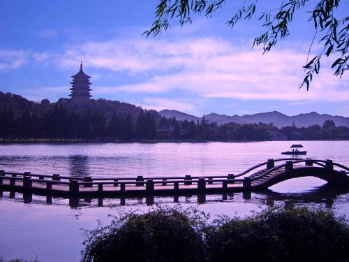 west lake - city I live in