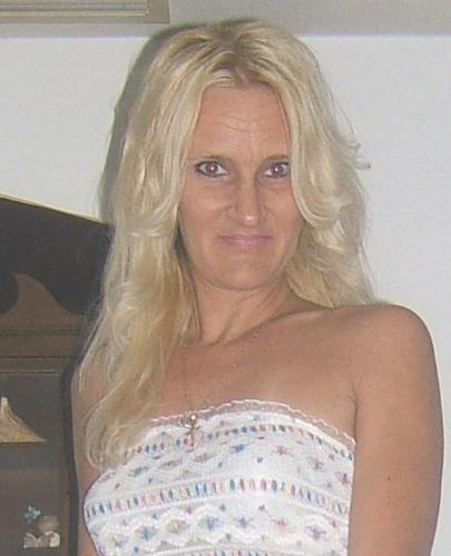 Single Blonde - I am new here and will update often but I am just a single artistic creative single mom! I love music dancing movies and good times! I love to read and learn and many things. I am into web design and photography! Peace to all and best wishes to all who read this!