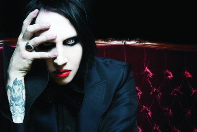 Mariliyn Manson - Newer picture of him. For his Eat Me, Drink Me era. 