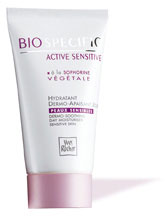 Dermo-Soothing Day Moisturiser - Daily Comfort and hydartion... Its formula, enriched with hydrating plant sophorine, soothes and protects your skin all day long. Unpleasant sensations of itching and overheating diminish day after day. You will discover renewed comfort for your sensitive skin.