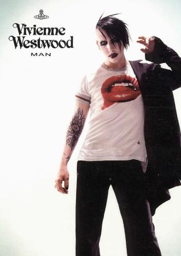 Marilyn Manson - Another one of my favorite pictures of him. =)