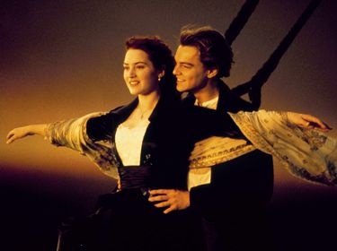 titanic - one of my favourite scenes...its sooooo romantic!