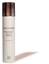 Voile d'Ambre fragranced deoderant - A mist of fresh and sensual deodorant... Rediscover the sensual oriental fragrance of Voile d’Ambre Eau de Perfume in this fresh and delicate deodorant mist. It prevents perspiration thanks to its anti-bacterial agents and leaves a perfumed veil on the skin.