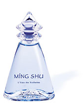 Eau de toilette - The most gentle and pure version of Ming Shu... Discover the water reflections in this bottle, transparent eau de toilette. The marine Fragrance is accompanied by the sweetness of peach, which realeases the fragrance with a transparent breeze of light fruity scents. At the heart of the fragrance the Ming Shu flower creates the floral harmony. Finally, the musks, gentle and enveloping, blend into a bed of cedar to create a caressing and delicate fragrance.