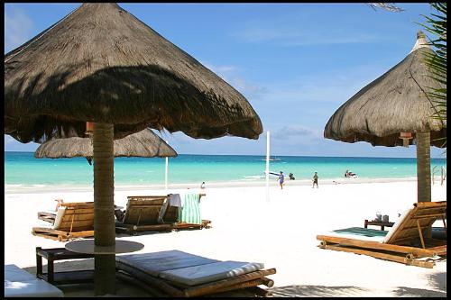 boracay beach - place i wanna go someday. very nice.