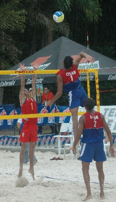 beach volley  - beach volleyball

vôlei de praia