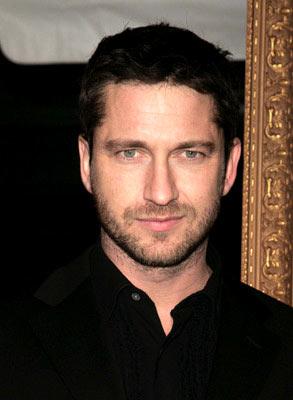 Gerard Butler - Look at those sexy eyes with that dark hair! my my...