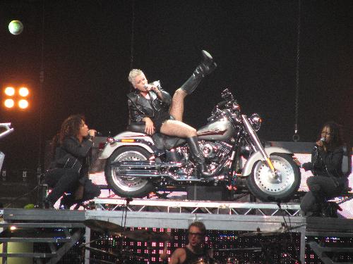 P!nk - Live in Melbourne 28.04.07 Australia - P!nk - Live in Melbourne 28.04.07 Australia. Taken by Twistedangelwings. Live from Rod Laver Arena.
