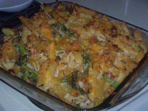 Cheesy Pasta bake - I bascially threw whatever was left in the fridge together with some pasta and cheese, threw it in the oven... it was actually very good.