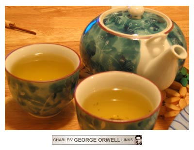 Tea - Tea cups with tea