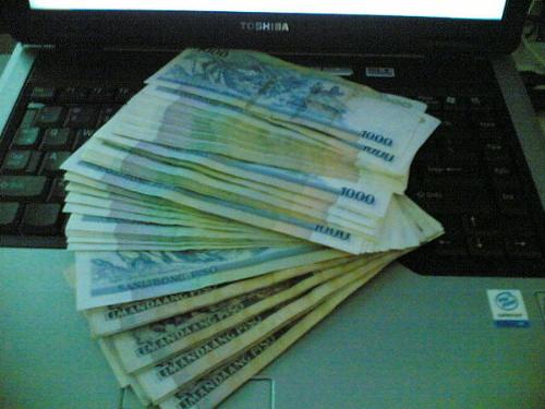 Philippine Money - This is what we do.. ^___^