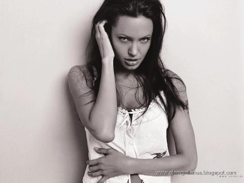 Angelina jolie - Angelina jolie hot