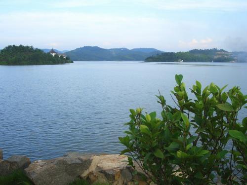 Tianmu Lake - a lake like a blue gem