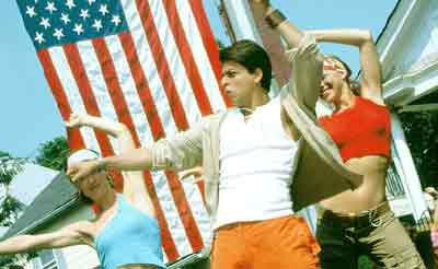 shahrukh khan... - sharukh khan dancing