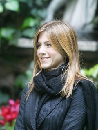 Jennifer Aniston Fashion - Jennifer sporting a very cute black jacket and scarf! :)