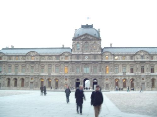 Louvre, Paris 2007 - A picture of the Louvre museum in Paris, taken by me in January 2007