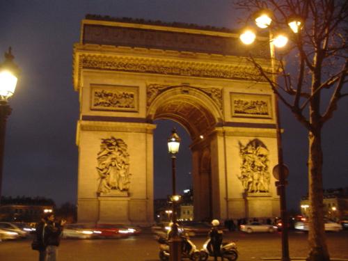 Arc de Triomphe, Paris 2007 - A picture of the Arc de Triomphe in Paris by night, taken by me in January 2007