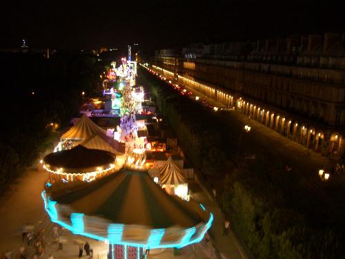view from carousel (jardin des tuileries) - jardin des tuileries. view from ferris wheel