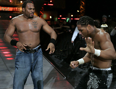 crime tyme - YO YO YO YO YO pop a 40 and check your rollies its cryme tyme