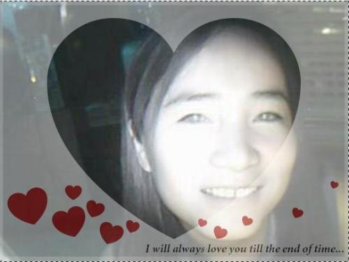 all me - i was in an internet cafe during this time with my sister and i just like to take a picture of myself.. isn't it rewarding to see yourself happy and free... that was what i felt during that time.. hehehhe