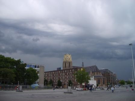Rotterdam City of architecture 2007 - Clouds above Rottedam. This summer is a real cloudy one, not to bad for a freak like me.