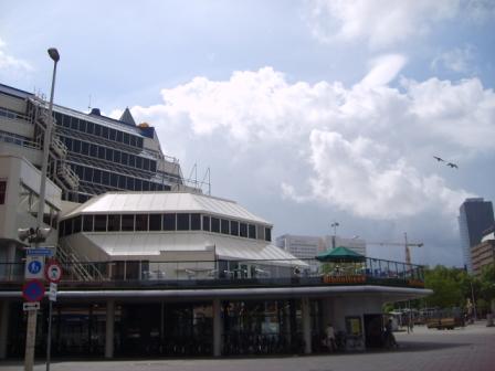 Rotterdam City of Architecture - A view on the Rotterdam Library. The biggest in Netherland. But we are going to be defeated. So al little tribute then to my second home.
