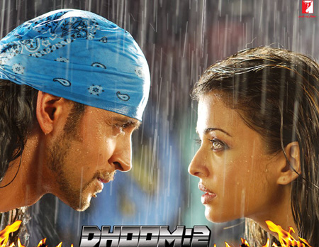 Hrithik Roshan and Aishwarya Rai Bachchan - Hrithik Roshanalong wid co-star Aishwarya Rai Bachchan in a still from Dhoom 2