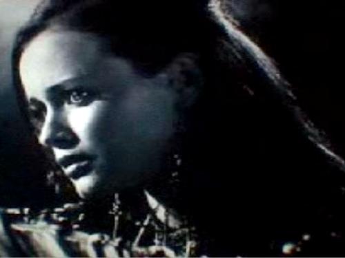 Alexis Bledel - In Sin City, Becky is played by Alexis Bledel