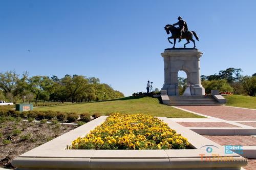 houston memorial park -  I havent been there but I am looking forward to.