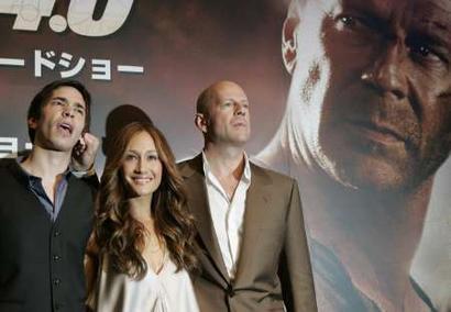 die hard casts - die hard casts, justin long, maggie q and bruce willis