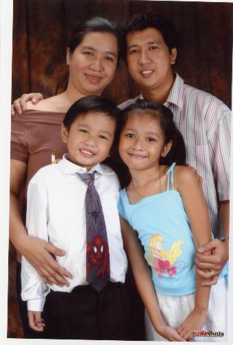My Happy Family - Photo taken march 2007.
