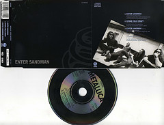 enter sandman single - enter sandman single..one of the finest single tracks by metallica..i jus love d symbol der.!!