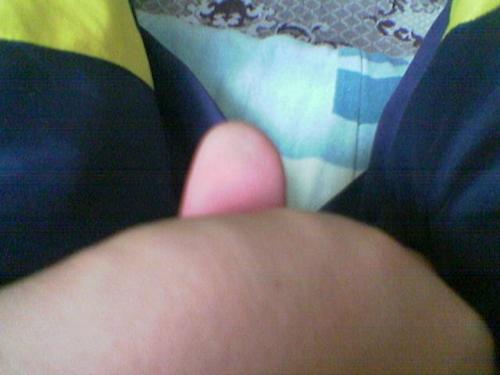 wath is this? - finger :)