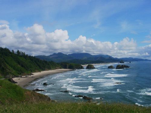 Where I am heading... - Four years ago this was my home, the beautiful state of Oregon. It's were I met my husband and feel in love. Then a family crisis brought me to Ohio for two years. In those two years I finally finished my degree, but I'm ready to go home!! Portland here we come!
