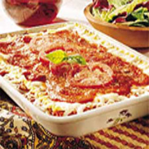 Beef lasagna - beef lasagna with lotsa beef