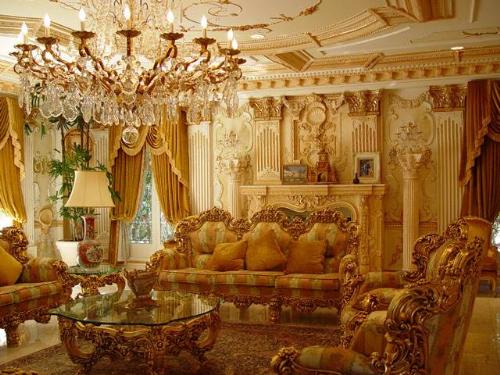 Mannat- House of Badshah Khan. - This is the interior of our country's great star 'SHAH RUKH KHAN' House.