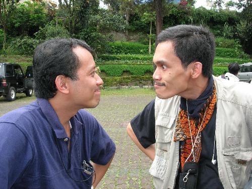 Dadang and Me - 'What's the matter with you?' Hahaha...provocative, isn't it? I used this picture as a background of my banners selected by myLot in the myLot banner contest!  Dang, gambar kita berdua marai menang kontes!  God bless us!