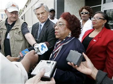 Memphis Official Caught in Corruption Scandal - Official in Memphis, Tennessee accused in bribrery case