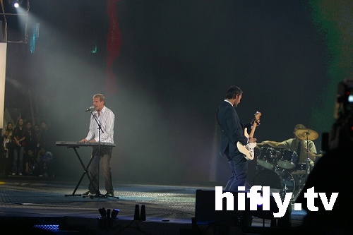 mltr - They are good at live performance.