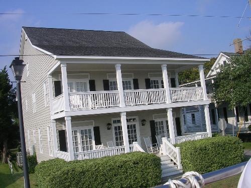 Historical House - Here is another historical house in the city of Beaufort. It is one of many that have been there since the 1800's.