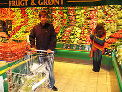 supermarket - food shopping at the supermarket