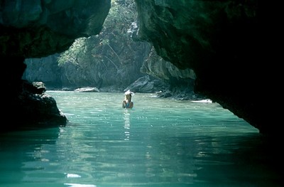 palawan pics - palawan is one of the most beautiful places in the philippines.. nice beaches.. and many other great tourist spots.. there's an absolutely marvelous undergr°ound river too..