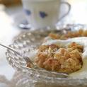 Crumble - Rhubarb crumble and custard