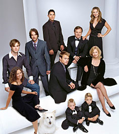 7th Heaven! - Picture of the cast on 7th Heaven. Matt, Lucy, Annie, Eric, Happy, Ruthie, Simon and some of the extra castmates. Mary not included.